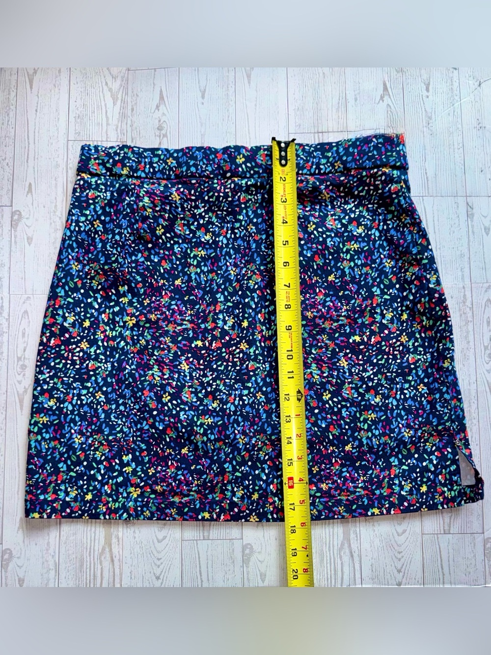 Royal Blue Floral Mini Skort - Size Medium - Picture 6 of 10